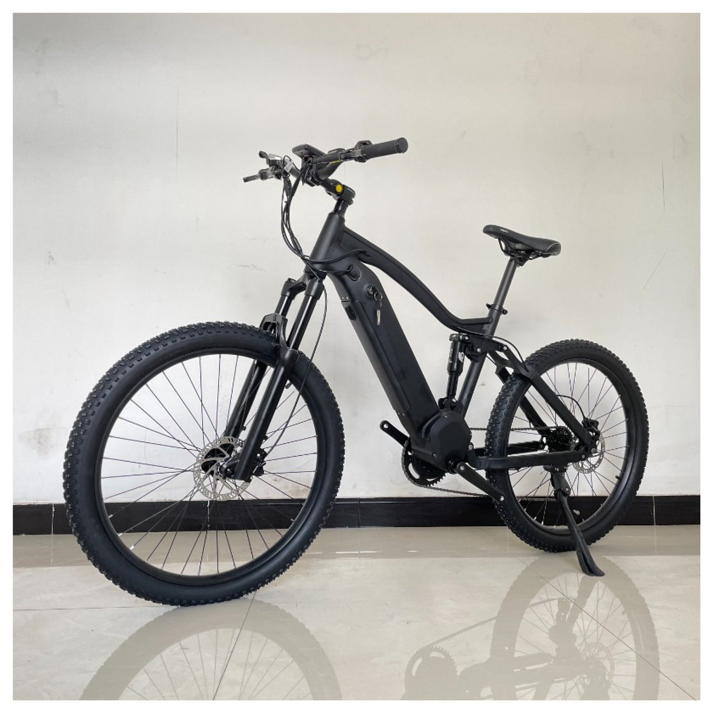 Light Gray Vtuvia Panther eMTB Full Suspension